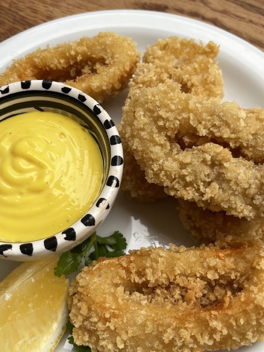 Smażone cicchetti z szafranowym aioli
